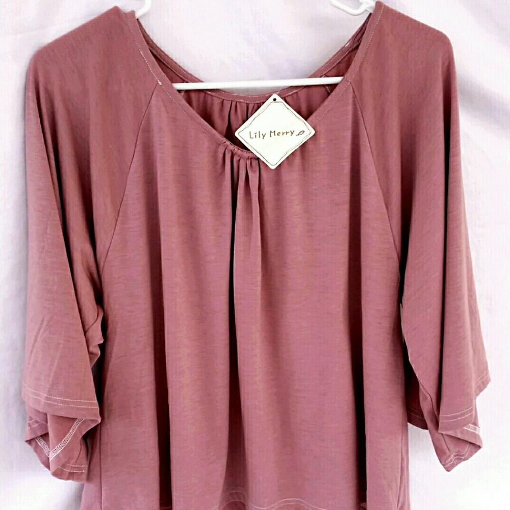 New Lily Merry Women's top NWT